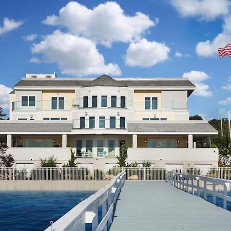 Fathoms Hotel & Marina Port Washington 외부 사진