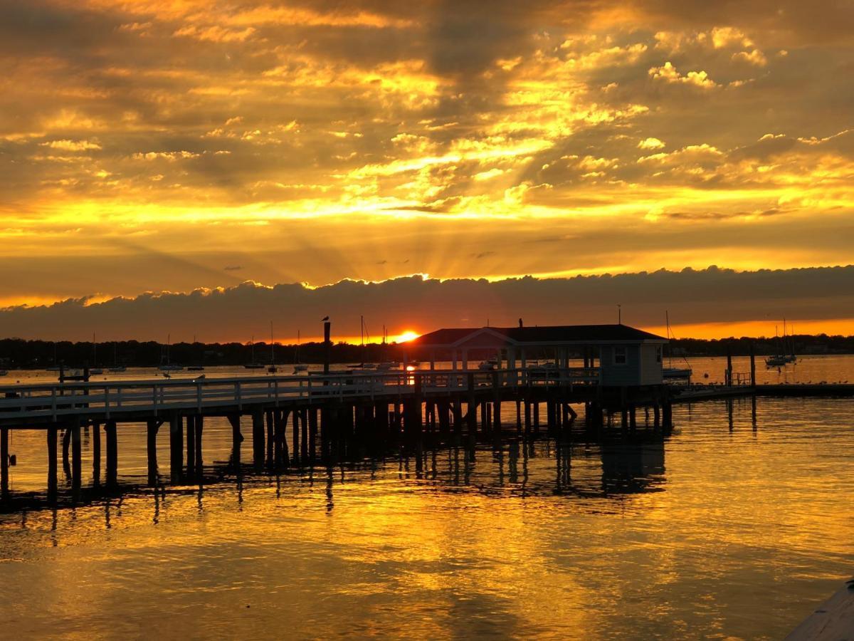 Fathoms Hotel & Marina Port Washington 외부 사진