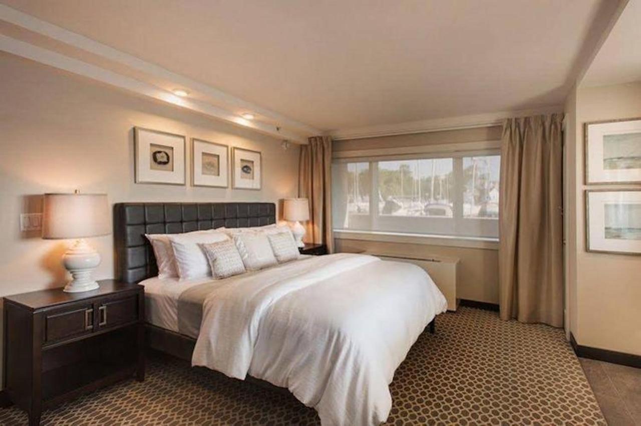 Fathoms Hotel & Marina Port Washington 외부 사진