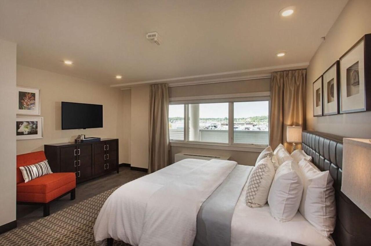 Fathoms Hotel & Marina Port Washington 외부 사진